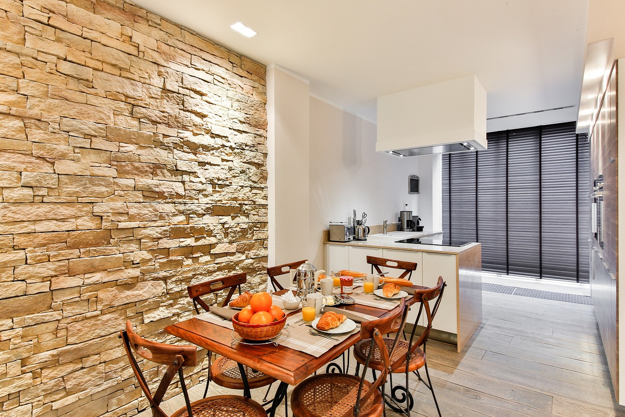 Aménager un petit salon avec cuisine ouverte : Optimiser l'espace de votre pièce à vivre ?