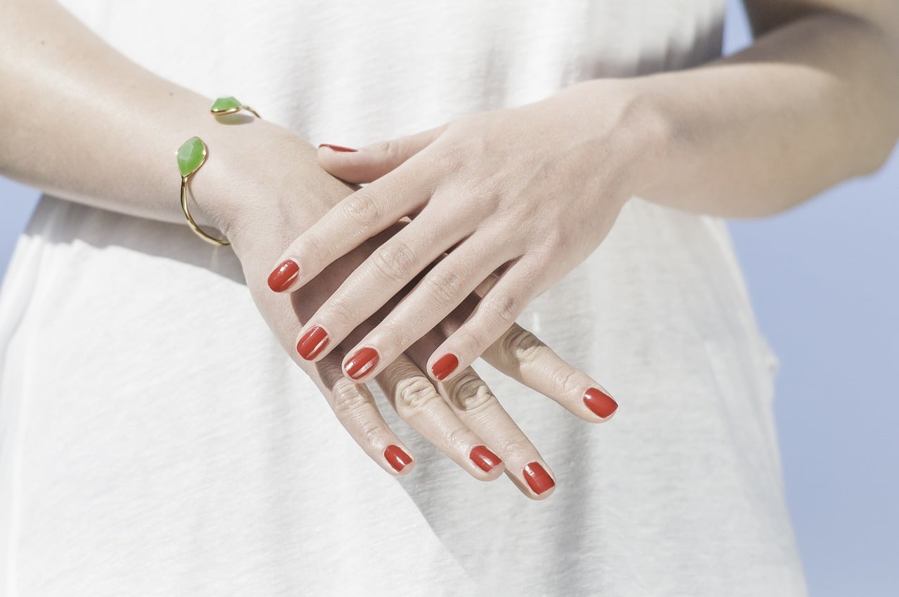 Sèche ongle UV : Séchez rapidement et efficacement vos ongles avec un sèche-ongles UV